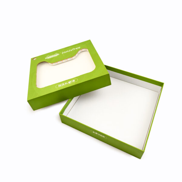 Hbb9a54a01ed64940b4d8e26ac40c302er Gift box